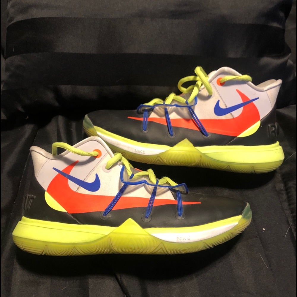 Kids Kyrie basketball shoes